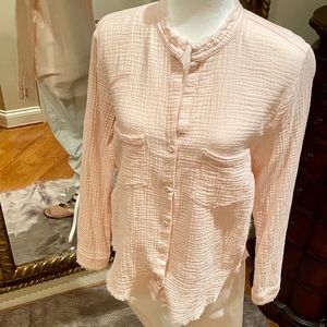 EUC-Cloth & Stone frayed hem gauzy blouse